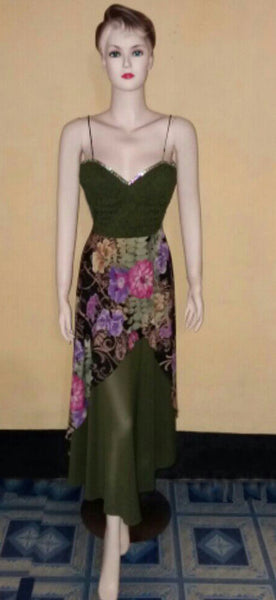 Sleeveless Crystal Beaded Chiffon Floral Midi. Medium